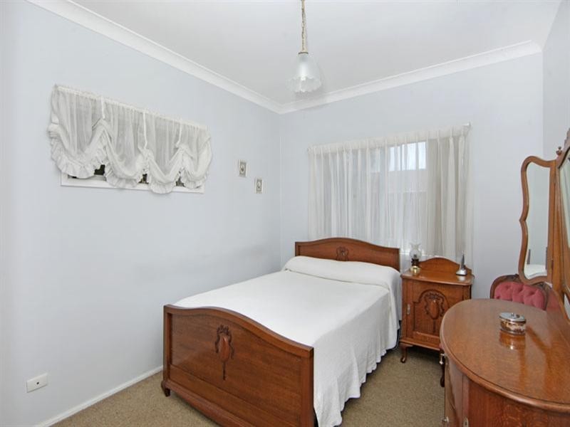 17 Margherita Avenue, Bateau Bay NSW 2261