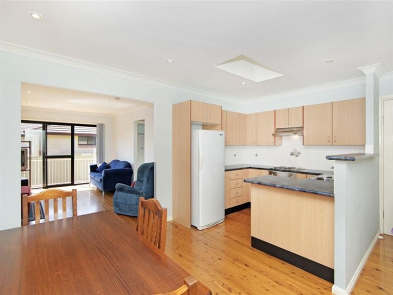 24 Germaine Avenue, Bateau Bay NSW 2261