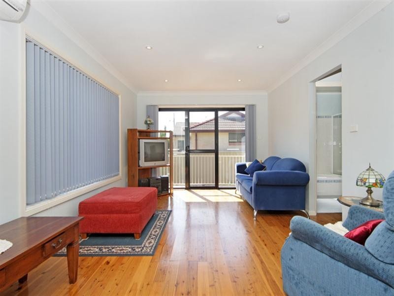 24 Germaine Avenue, Bateau Bay NSW 2261