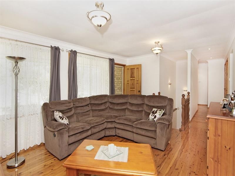 33 Mermaid Drive, Bateau Bay NSW 2261