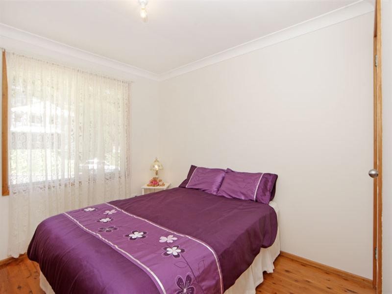 33 Mermaid Drive, Bateau Bay NSW 2261