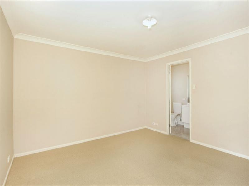 17 Churchill Street, Bateau Bay NSW 2261