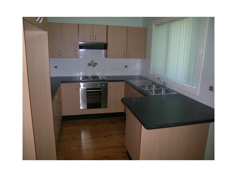 24b Germaine Avenue, Bateau Bay NSW 2261