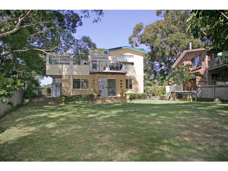 25 Hilltop Street, Bateau Bay NSW 2261