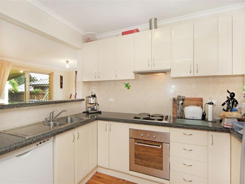 6 Laguna Parade, Berkeley Vale NSW 2261