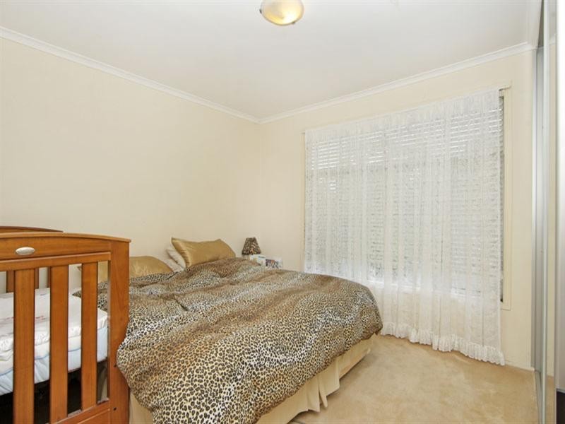 6 Laguna Parade, Berkeley Vale NSW 2261