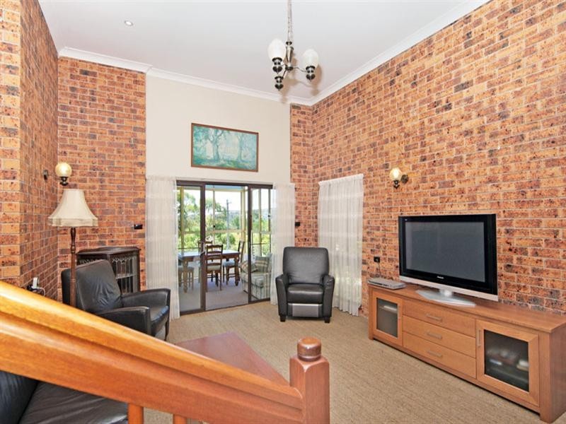 9 Promenade Avenue, Bateau Bay NSW 2261