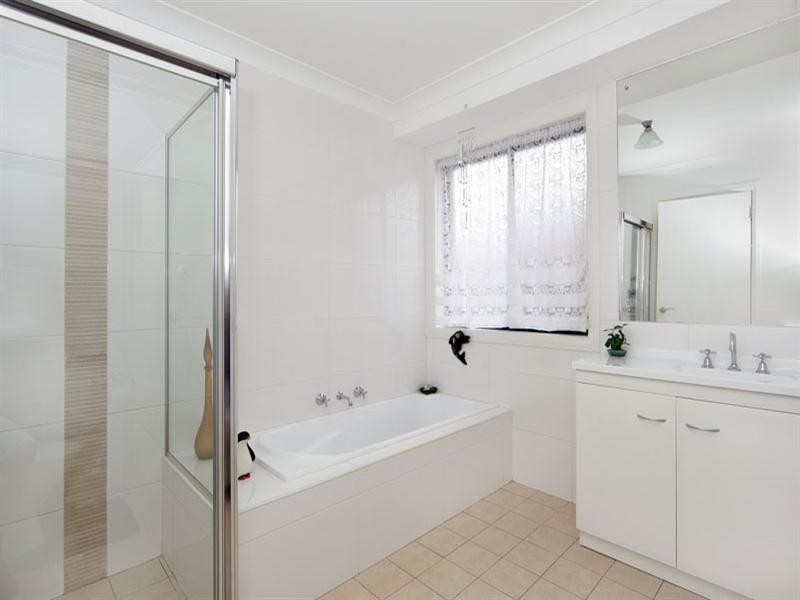 20A Carlyon Street, Killarney Vale NSW 2261