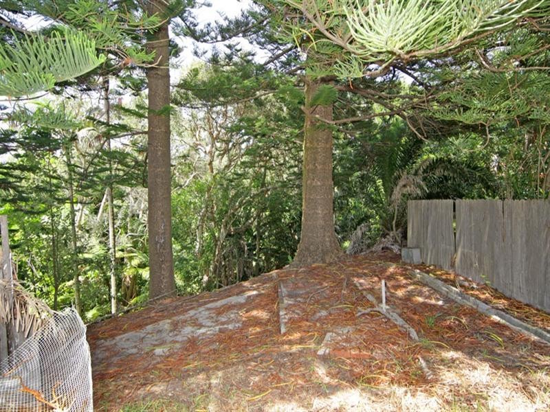 152 Ocean Parade, Blue Bay NSW 2261