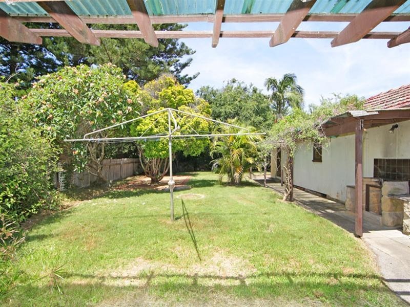 154 Ocean Parade, Blue Bay NSW 2261