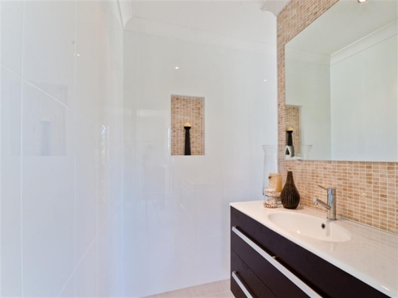 15 Grandview Street, Shelly Beach NSW 2261