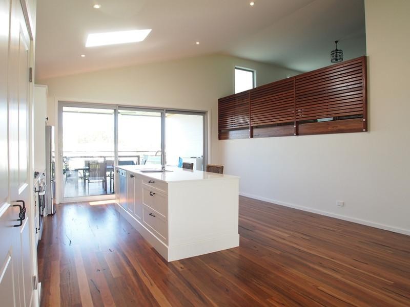 48 Hume Boulevard, Killarney Vale NSW 2261