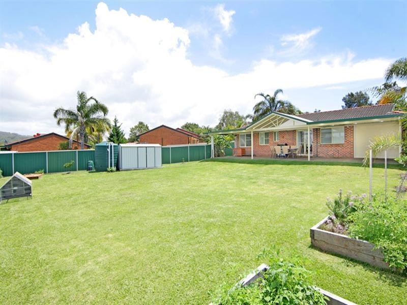 31 Lancaster Parade, Bateau Bay NSW 2261
