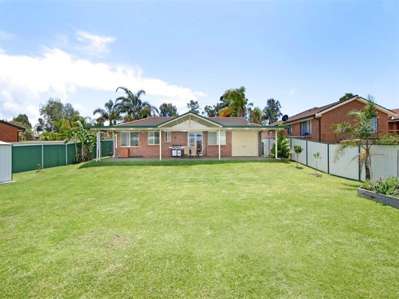 31 Lancaster Parade, Bateau Bay NSW 2261