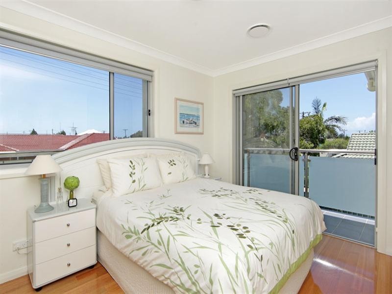 1/13 Yethonga Avenue, Blue Bay NSW 2261