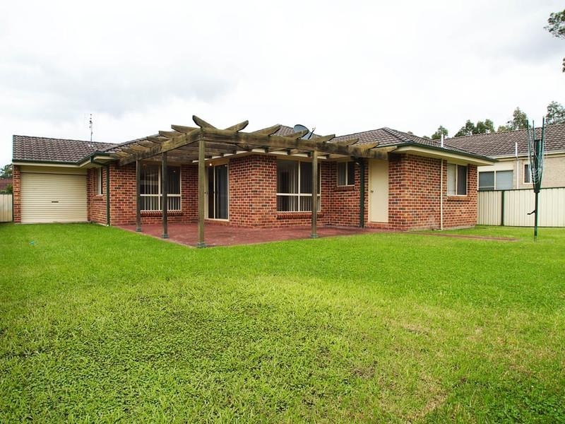 17 Kathleen Court, Berkeley Vale NSW 2261