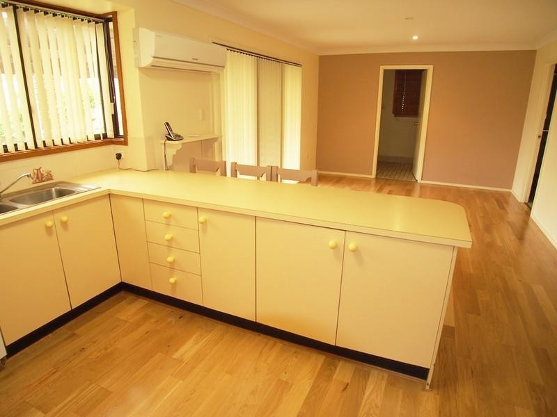 3 Bosun Close, Bateau Bay NSW 2261