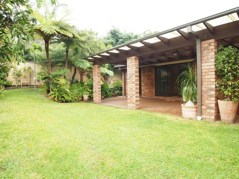 3 Bosun Close, Bateau Bay NSW 2261