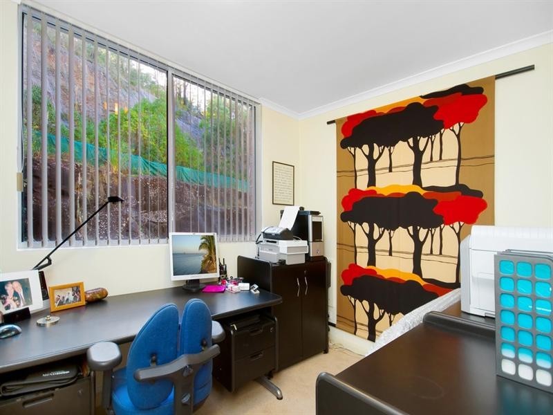608/97-99 John Whiteway Drive, Gosford NSW 2250