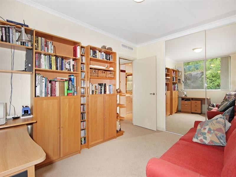 608/97-99 John Whiteway Drive, Gosford NSW 2250