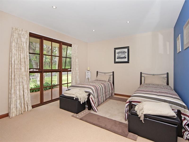 42 Reserve Drive, Bateau Bay NSW 2261