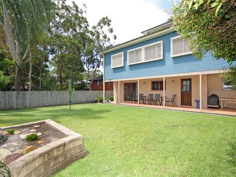 42 Reserve Drive, Bateau Bay NSW 2261