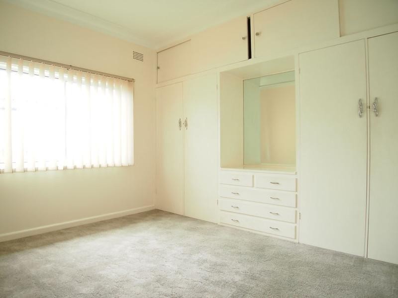 1 Fairview Avenue, The Entrance NSW 2261