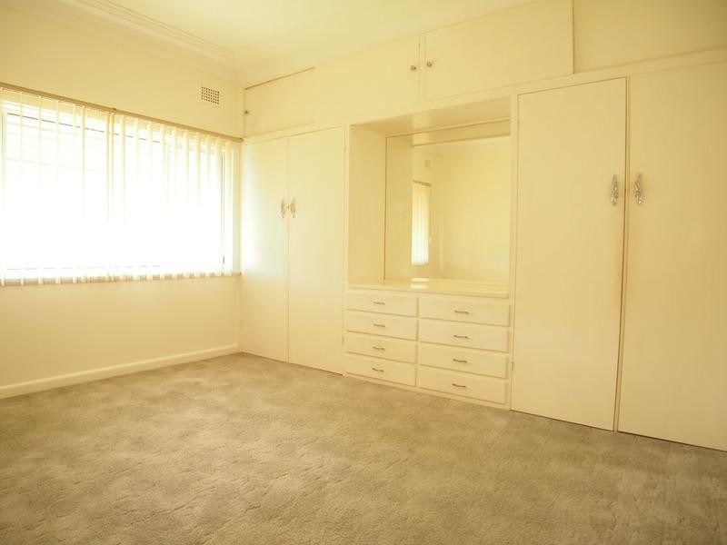 1 Fairview Avenue, The Entrance NSW 2261