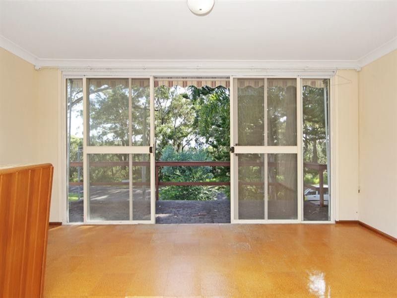 30 Reserve Drive, Bateau Bay NSW 2261