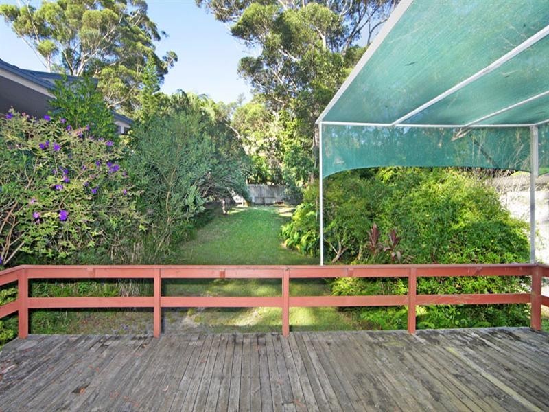 30 Reserve Drive, Bateau Bay NSW 2261