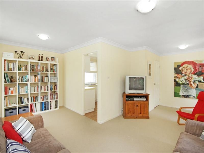 11 Lincoln Close, Bateau Bay NSW 2261