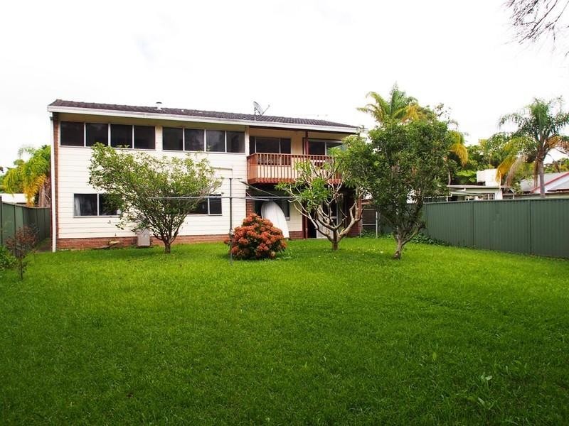 125 Lakedge Avenue, Berkeley Vale NSW 2261