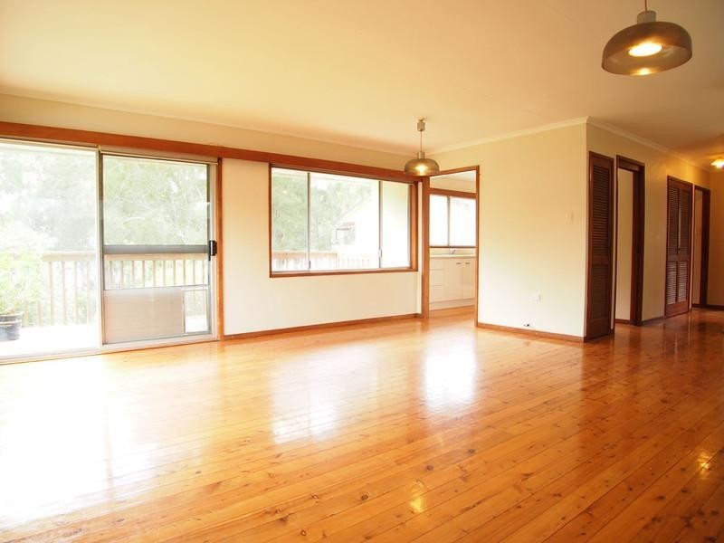 125 Lakedge Avenue, Berkeley Vale NSW 2261