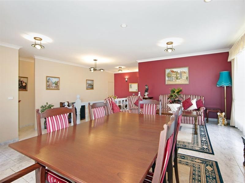 12 Epsom Place, Bateau Bay NSW 2261