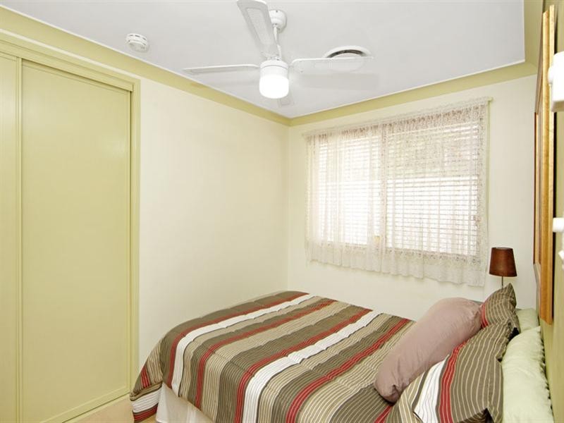 195 Cresthaven Avenue, Bateau Bay NSW 2261