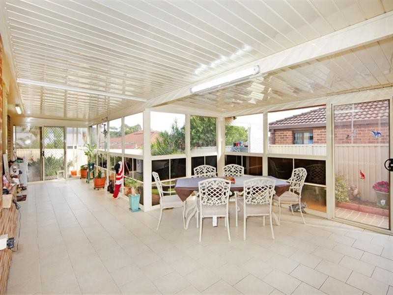 195 Cresthaven Avenue, Bateau Bay NSW 2261