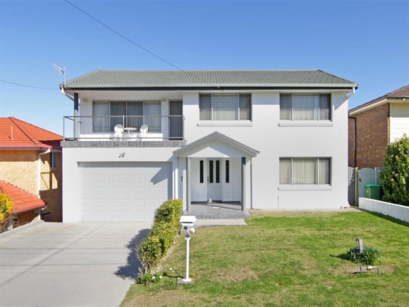 7 Boos Road, Forresters Beach NSW 2260