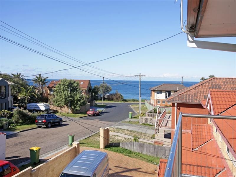 7 Boos Road, Forresters Beach NSW 2260