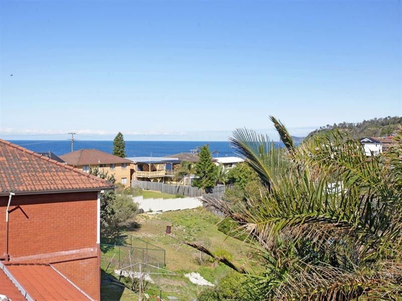 7 Boos Road, Forresters Beach NSW 2260