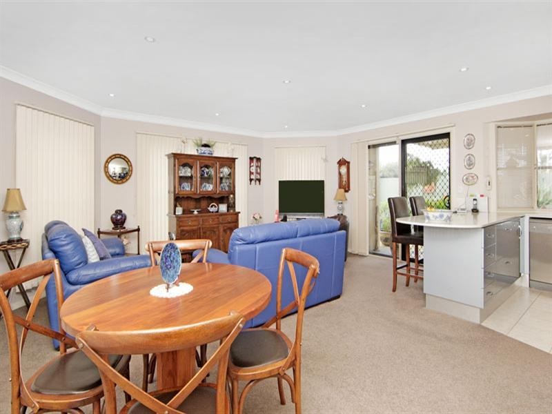 4/27 Redmyre Street, Long Jetty NSW 2261