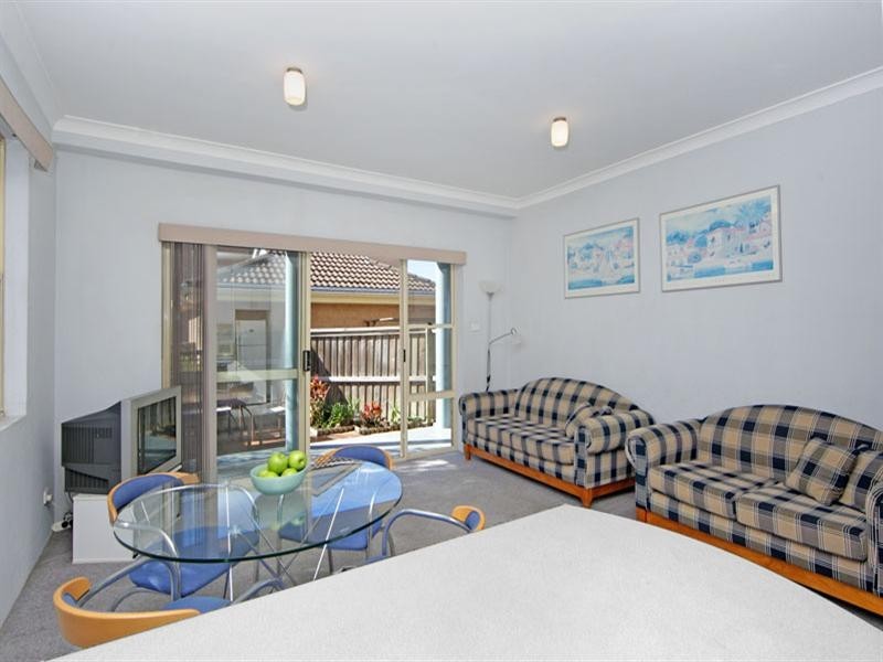 3/13 Charlton Street, Toowoon Bay NSW 2261