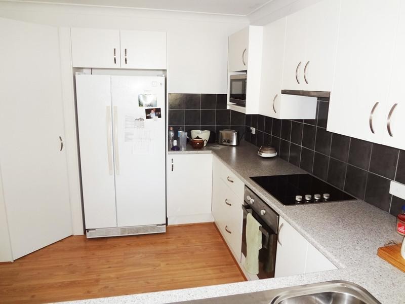 13 Shortland Avenue, Killarney Vale NSW 2261