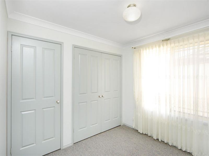 2/4 Supply Close, Bateau Bay NSW 2261