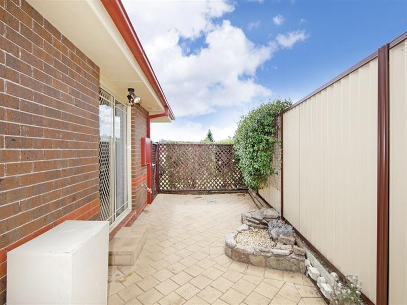 2/4 Supply Close, Bateau Bay NSW 2261