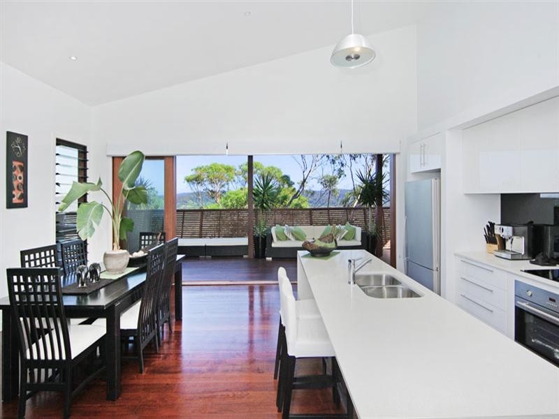 33 Stephenson Road, Bateau Bay NSW 2261