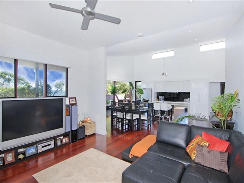33 Stephenson Road, Bateau Bay NSW 2261