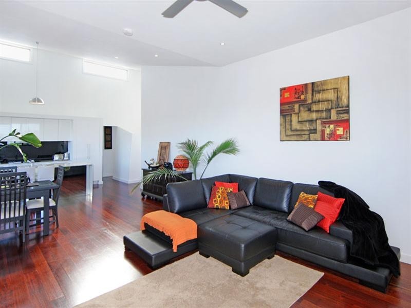 33 Stephenson Road, Bateau Bay NSW 2261