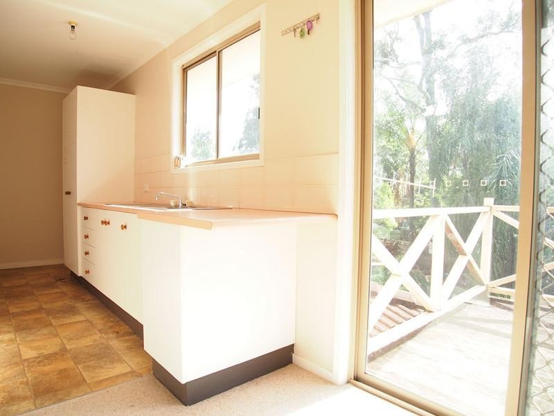 12 Haigh Close, Berkeley Vale NSW 2261