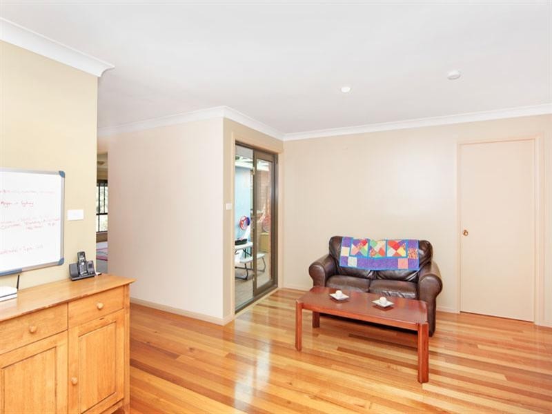 1 Stornaway Crescent, Berkeley Vale NSW 2261