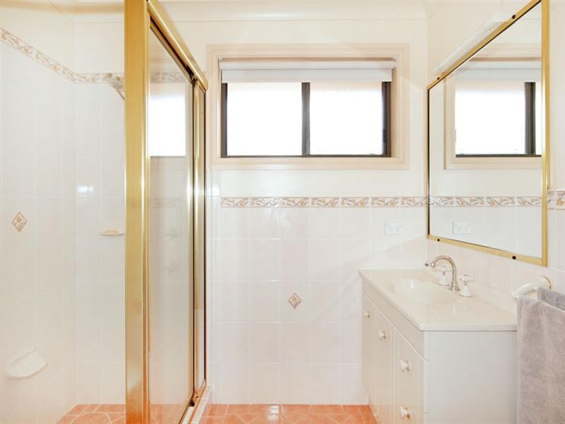 1 Stornaway Crescent, Berkeley Vale NSW 2261